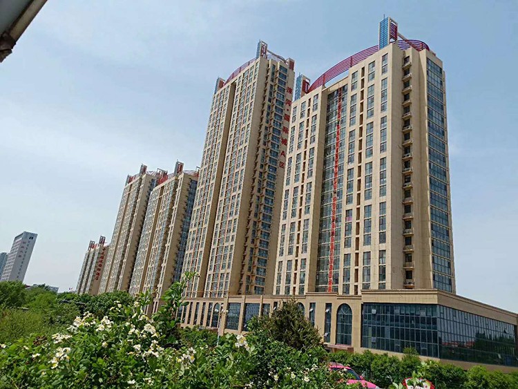 涑河国际城A区停车场